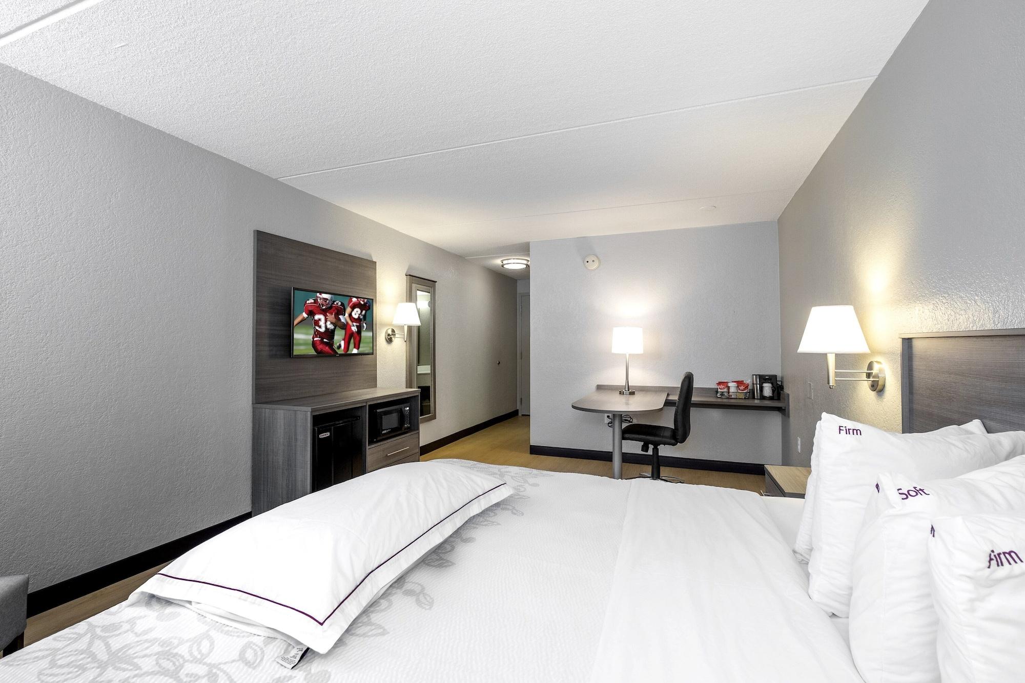 Red Roof Inn Plus Boston - Mansfield - Foxboro Εξωτερικό φωτογραφία