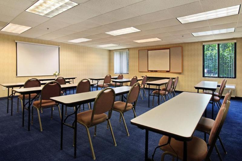 Red Roof Inn Plus Boston - Mansfield - Foxboro Εξωτερικό φωτογραφία
